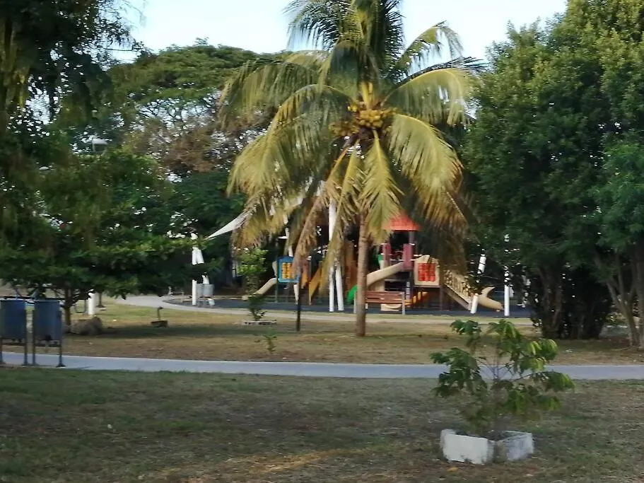 Casa Turquesa Enfrente De Parque Villa Merida Holiday home